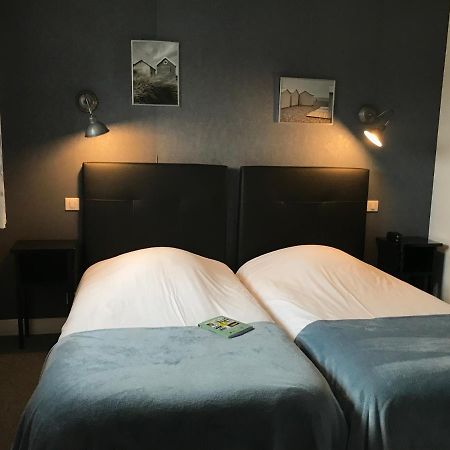 Neufchâtel-en-Bray Logis Hotel-Restaurant Les Airelles מראה חיצוני תמונה