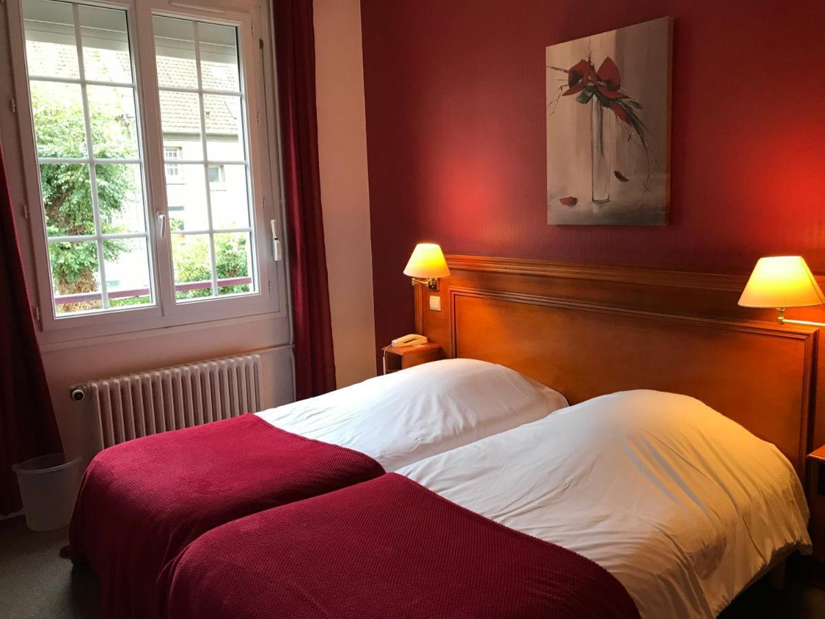 Neufchâtel-en-Bray Logis Hotel-Restaurant Les Airelles מראה חיצוני תמונה