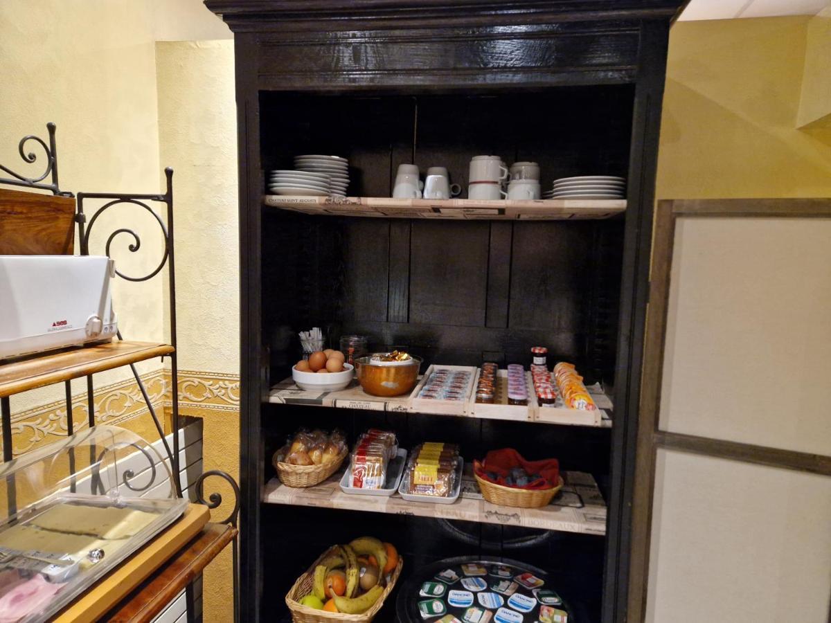 Neufchâtel-en-Bray Logis Hotel-Restaurant Les Airelles מראה חיצוני תמונה