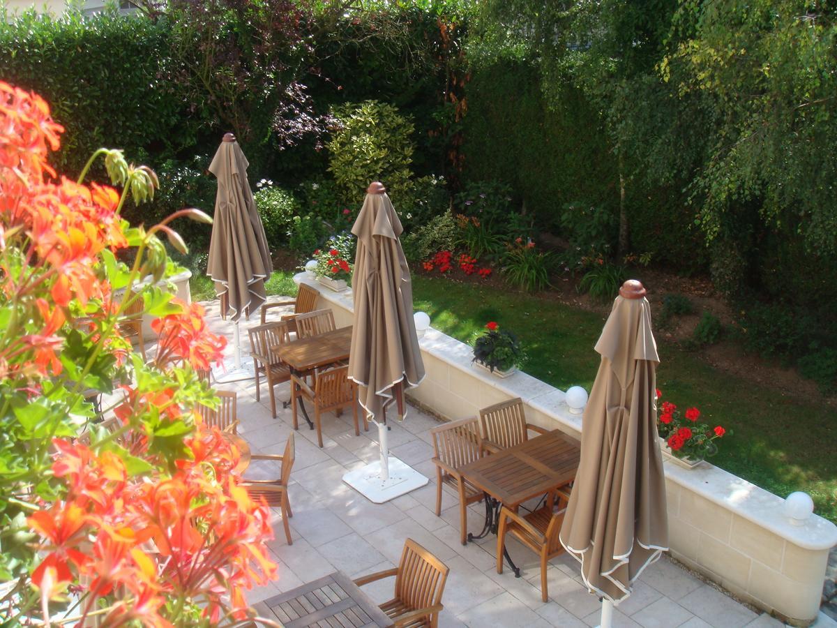 Neufchâtel-en-Bray Logis Hotel-Restaurant Les Airelles מראה חיצוני תמונה